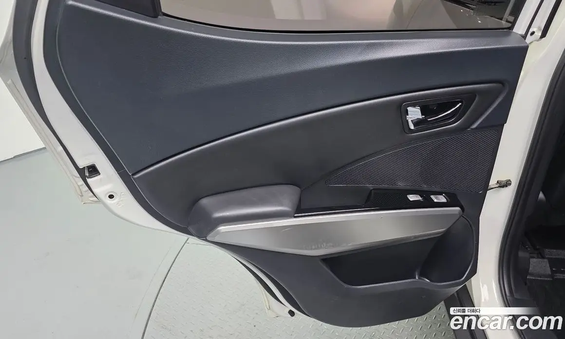 SsangYong TIBOLI 2016 1.6 автомат (гидро), фото 15 SsangYong TIBOLI 2016 1.6 автомат (гидро), фото 15