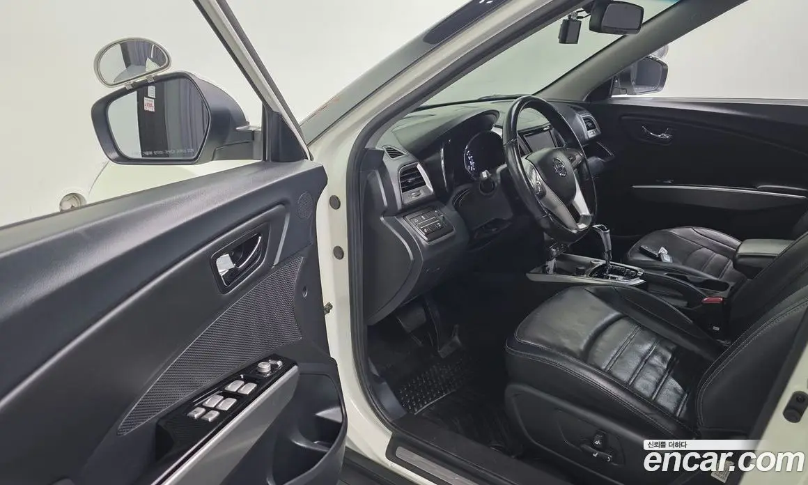 SsangYong TIBOLI 2016 1.6 автомат (гидро), фото 17 SsangYong TIBOLI 2016 1.6 автомат (гидро), фото 17