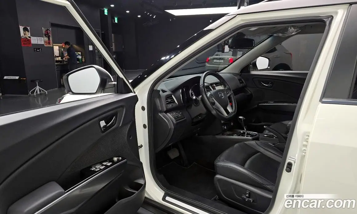 SsangYong TIBOLI 2017 1.6 автомат (гидро), фото 13 SsangYong TIBOLI 2017 1.6 автомат (гидро), фото 13