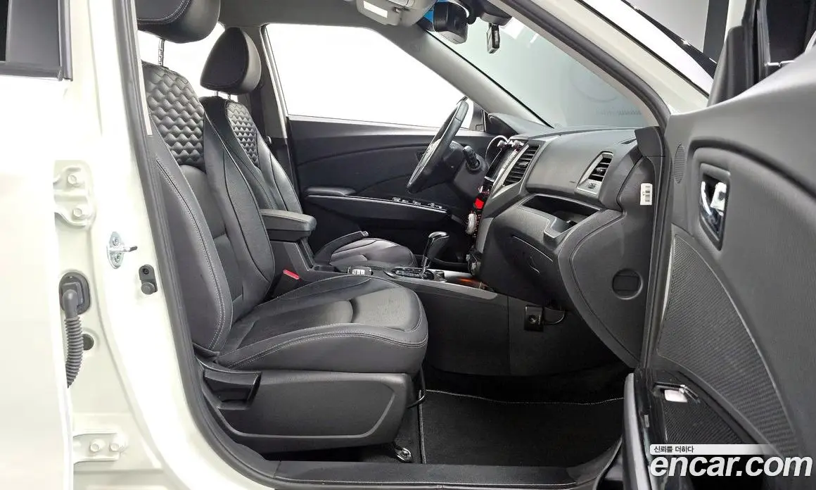 SsangYong TIBOLI 2017 1.6 автомат (гидро), фото 16 SsangYong TIBOLI 2017 1.6 автомат (гидро), фото 16