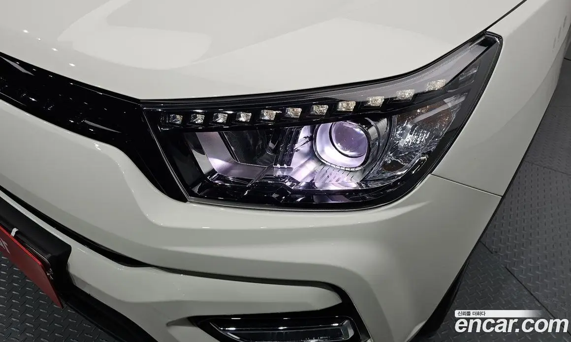 SsangYong TIBOLI 2017 1.6 автомат (гидро), фото 8 SsangYong TIBOLI 2017 1.6 автомат (гидро), фото 8