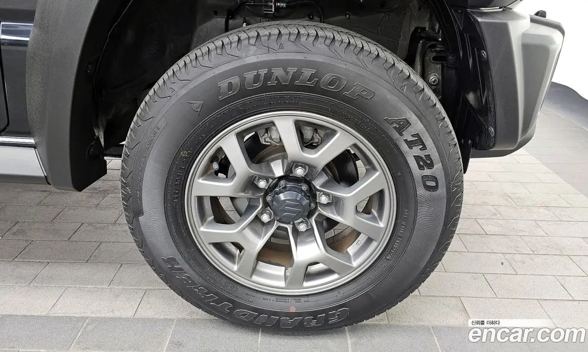 Suzuki Jimny 2023 1.5 автомат (гидро), фото 7
