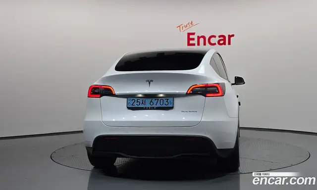 Tesla Model Y 2021 0.2 автомат (гидро), миниатюра 4