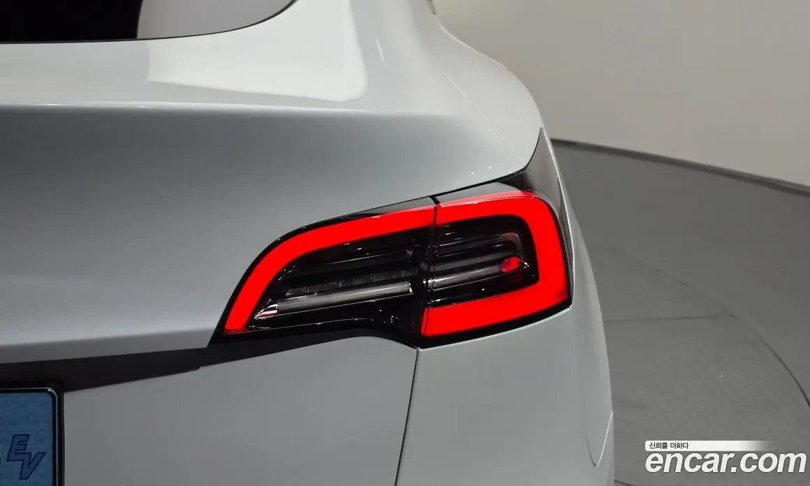 Tesla Model Y 2021 0.2 автомат (гидро), фото 9