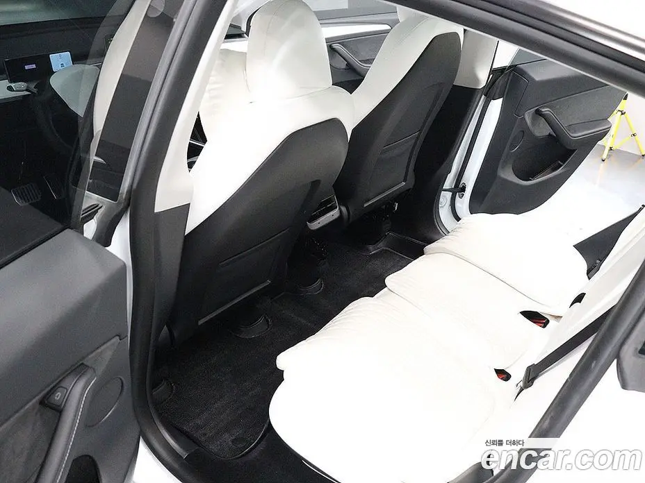 Tesla Model Y 2024 0.2 автомат (гидро), фото 17 Tesla Model Y 2024 0.2 автомат (гидро), фото 17