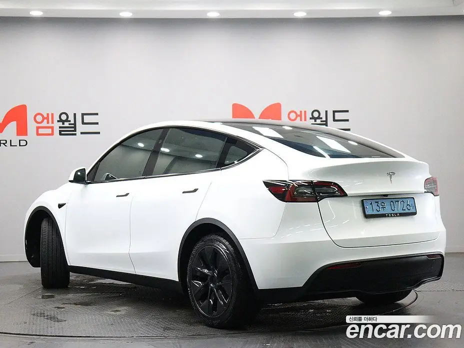 Tesla Model Y 2024 0.2 автомат (гидро), фото 4 Tesla Model Y 2024 0.2 автомат (гидро), фото 4