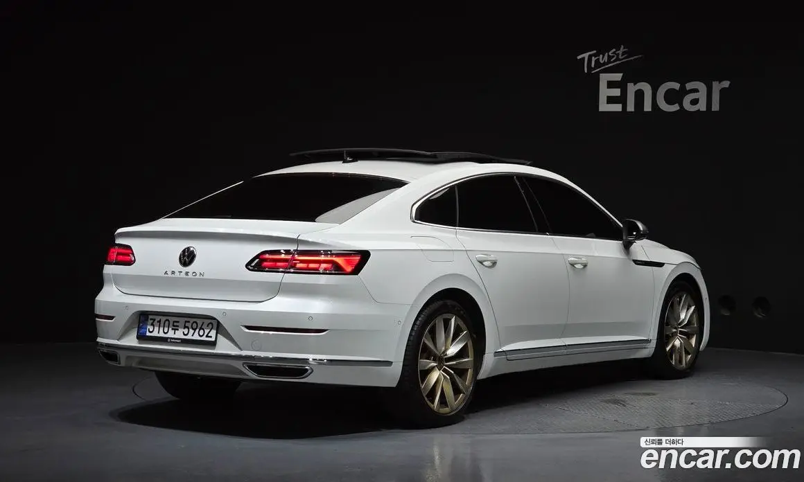 Volkswagen Arteon 2023 2.0 автомат (гидро), фото 2 Volkswagen Arteon 2023 2.0 автомат (гидро), фото 2