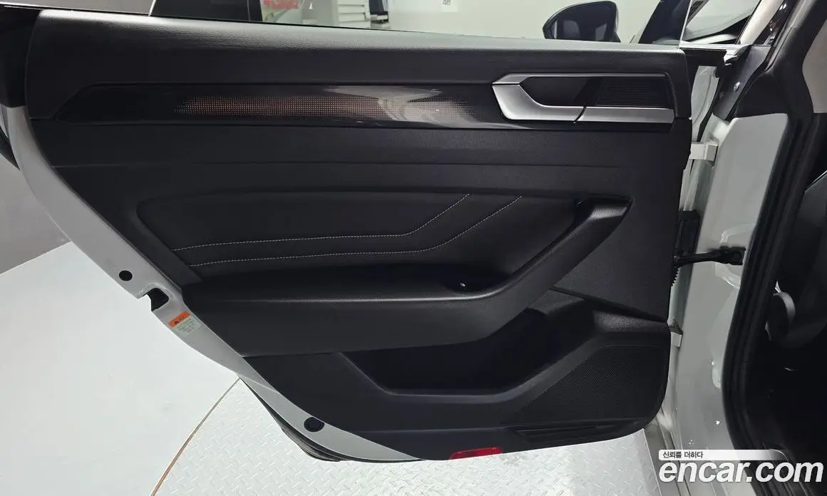 Volkswagen Arteon 2023 2.0 автомат (гидро), фото 15 Volkswagen Arteon 2023 2.0 автомат (гидро), фото 15