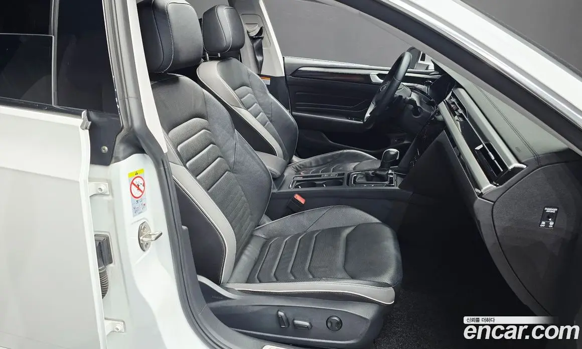 Volkswagen Arteon 2023 2.0 автомат (гидро), фото 18 Volkswagen Arteon 2023 2.0 автомат (гидро), фото 18