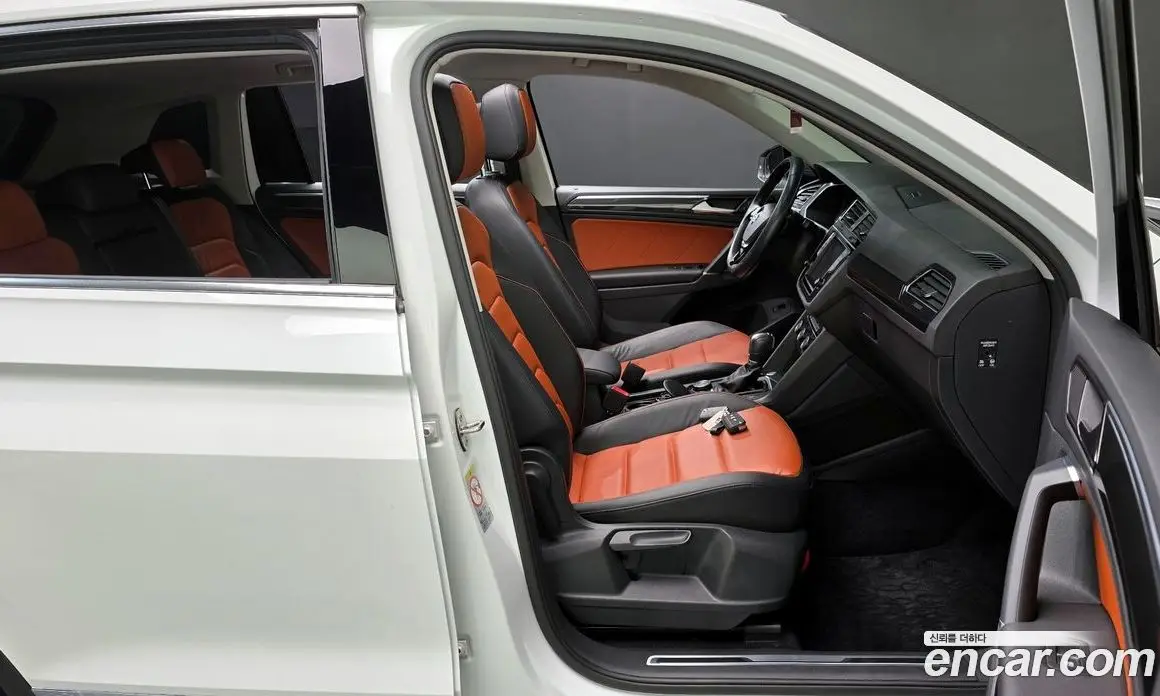 Volkswagen Tiguan 2017 2.0 автомат (гидро), фото 16