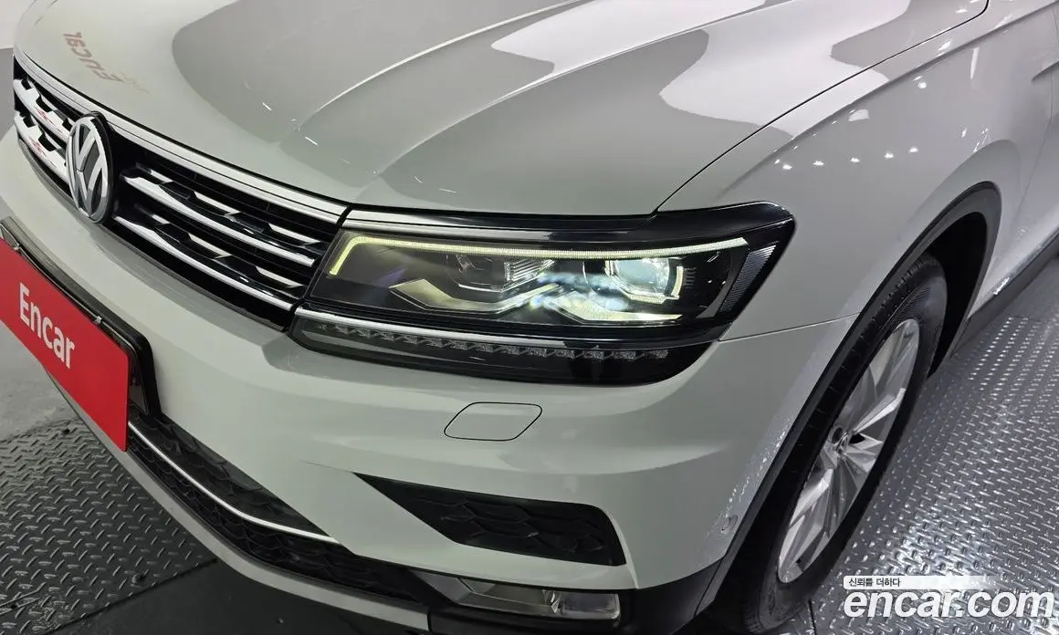 Volkswagen Tiguan 2017 2.0 автомат (гидро), фото 8