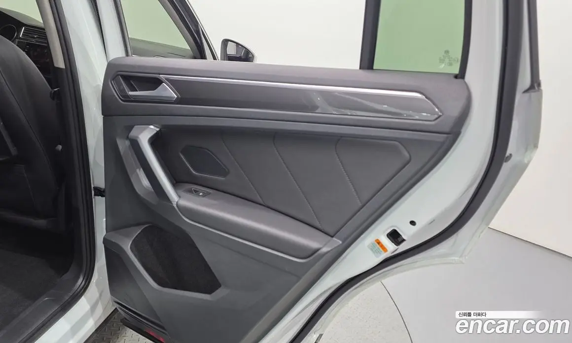 Volkswagen Tiguan 2020 2.0 автомат (гидро), фото 15