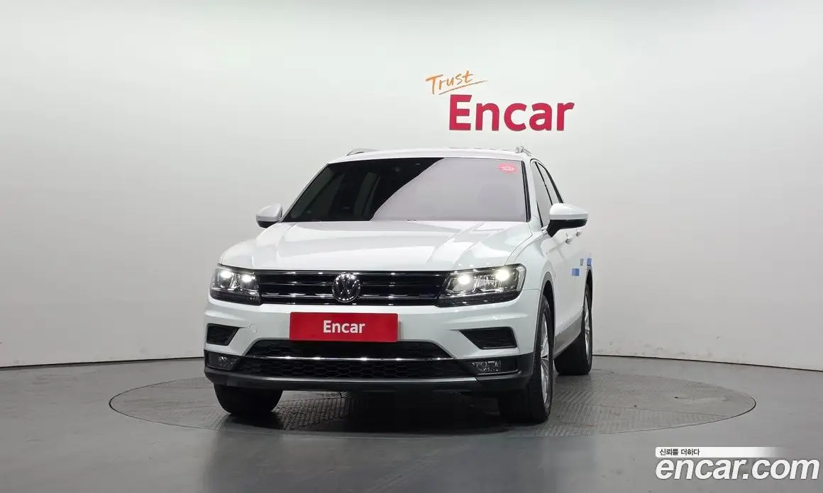 Volkswagen Tiguan 2020 2.0 автомат (гидро), фото 3