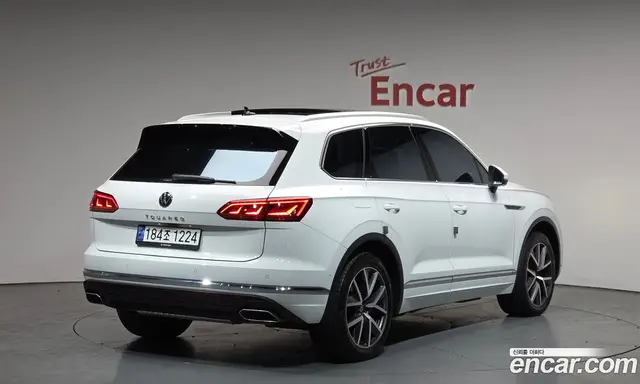 Volkswagen Touareg, 2023, 37 104 км