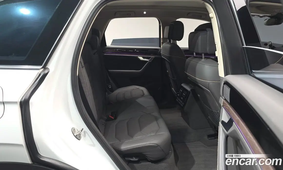 Volkswagen Touareg 2023 3.0 автомат (гидро), фото 16