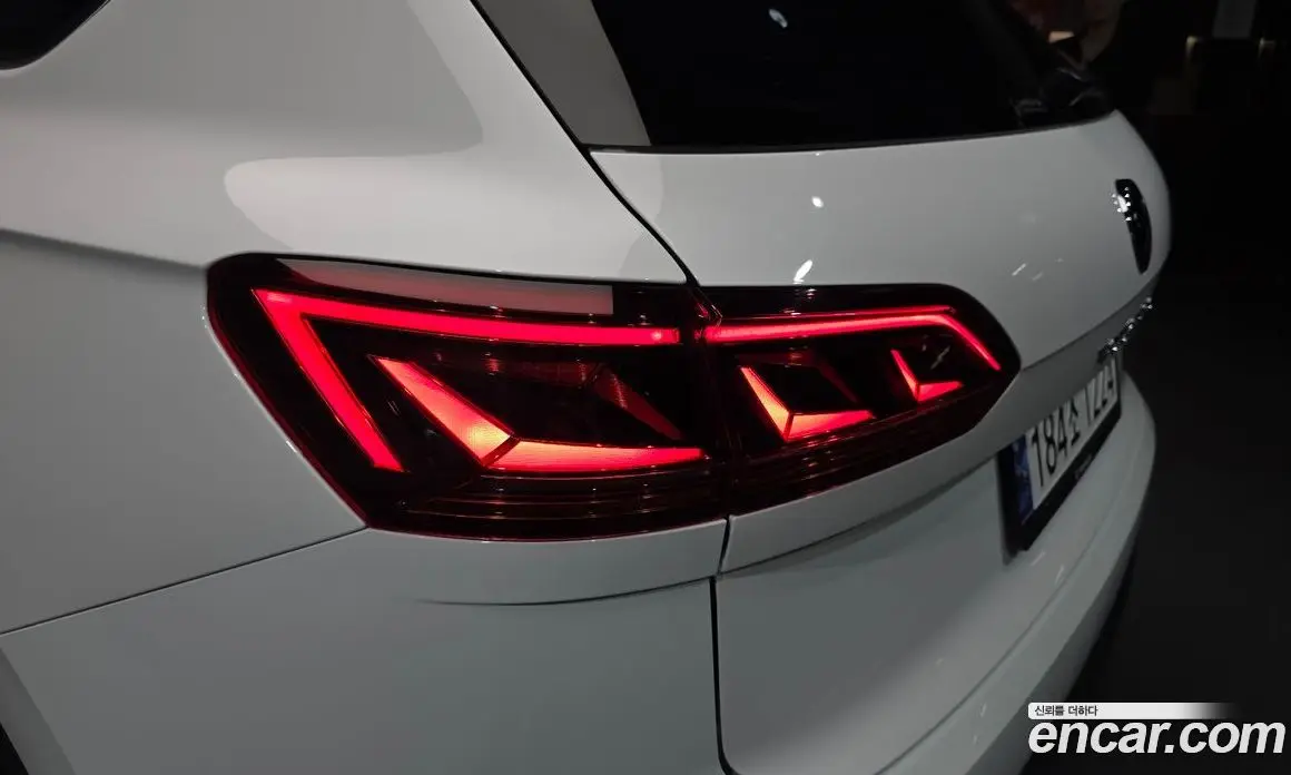Volkswagen Touareg 2023 3.0 автомат (гидро), фото 8