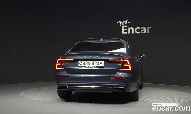 Volvo S60 2019 2.0 автомат (гидро), миниатюра 4