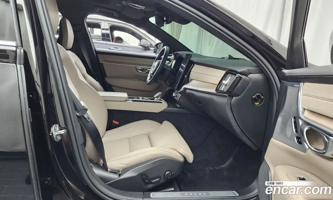 Volvo S90 2026 2.0 автомат (гидро), фото 17