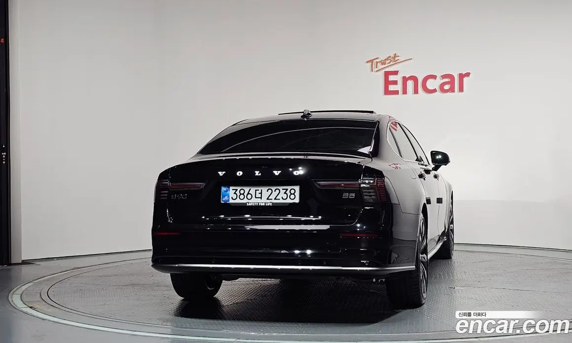 Volvo S90 2026 2.0 автомат (гидро), фото 4