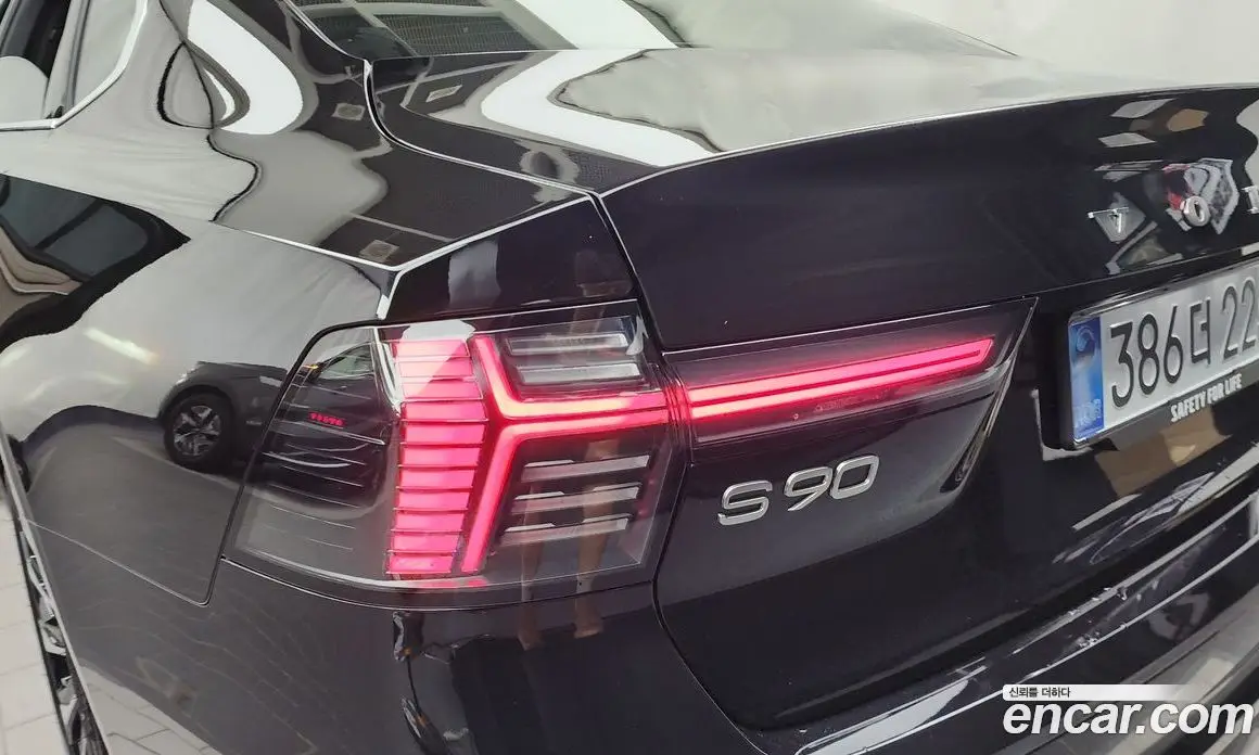 Volvo S90 2026 2.0 автомат (гидро), фото 9