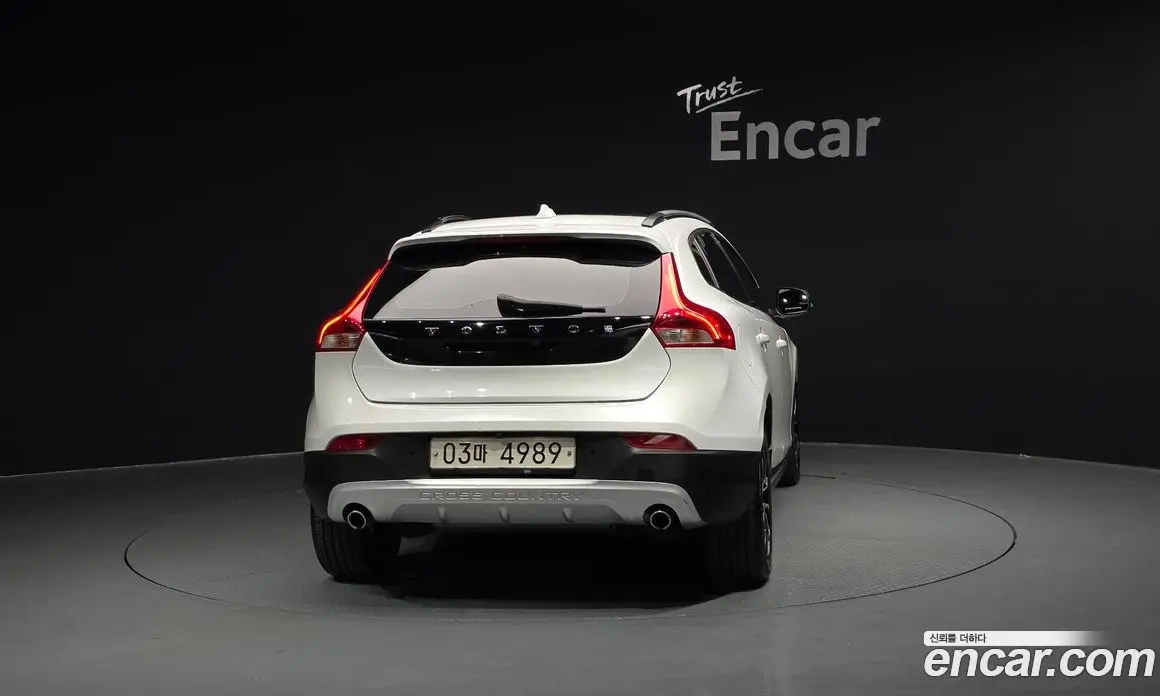 Volvo V40 2019 2.0 АКПП, фото 4
