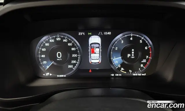 Volvo XC40 2019 2.0 автомат (гидро), миниатюра 11