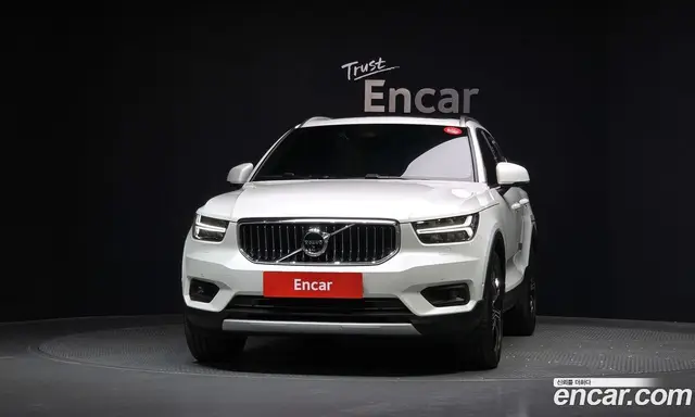 Volvo XC40 2020 2.0 автомат (гидро), миниатюра 3 Volvo XC40 2020 2.0 автомат (гидро), миниатюра 3