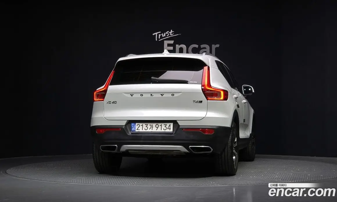Volvo XC40 2020 2.0 автомат (гидро), фото 4 Volvo XC40 2020 2.0 автомат (гидро), фото 4