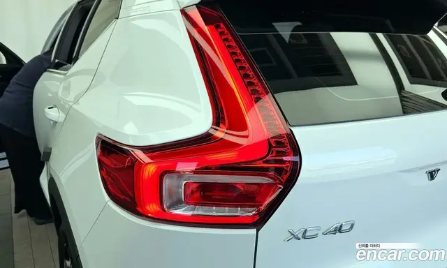 Volvo XC40 2020 2.0 автомат (гидро), миниатюра 9 Volvo XC40 2020 2.0 автомат (гидро), миниатюра 9