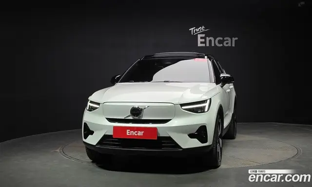 Volvo XC40 2024 0.2 автомат (гидро), миниатюра 2