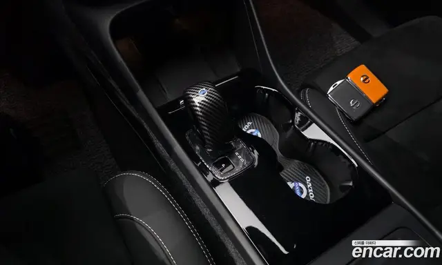 Volvo XC40 2024 0.2 автомат (гидро), миниатюра 11