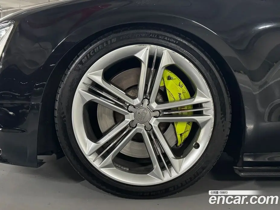 Audi S8 2014 4.0 автомат (гидро), фото 17
