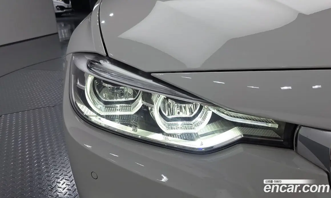BMW 3 серия 2017 2.0 автомат (гидро), фото 8