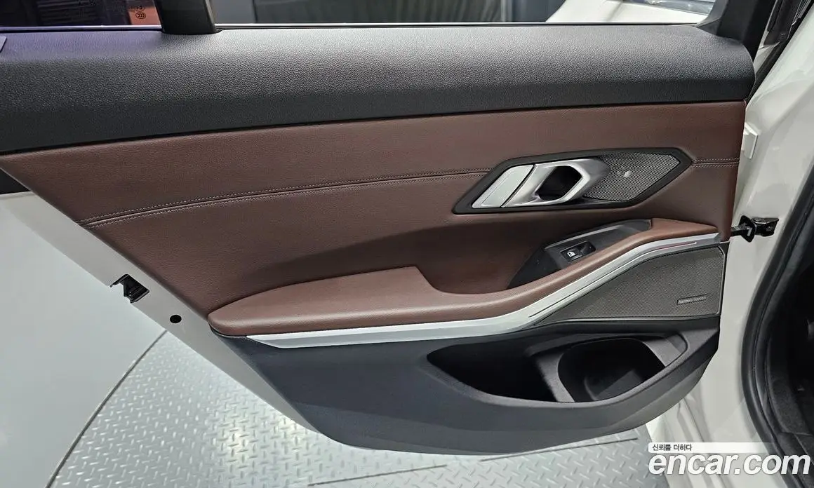BMW 3 серия 2019 2.0 автомат (гидро), фото 15 BMW 3 серия 2019 2.0 автомат (гидро), фото 15