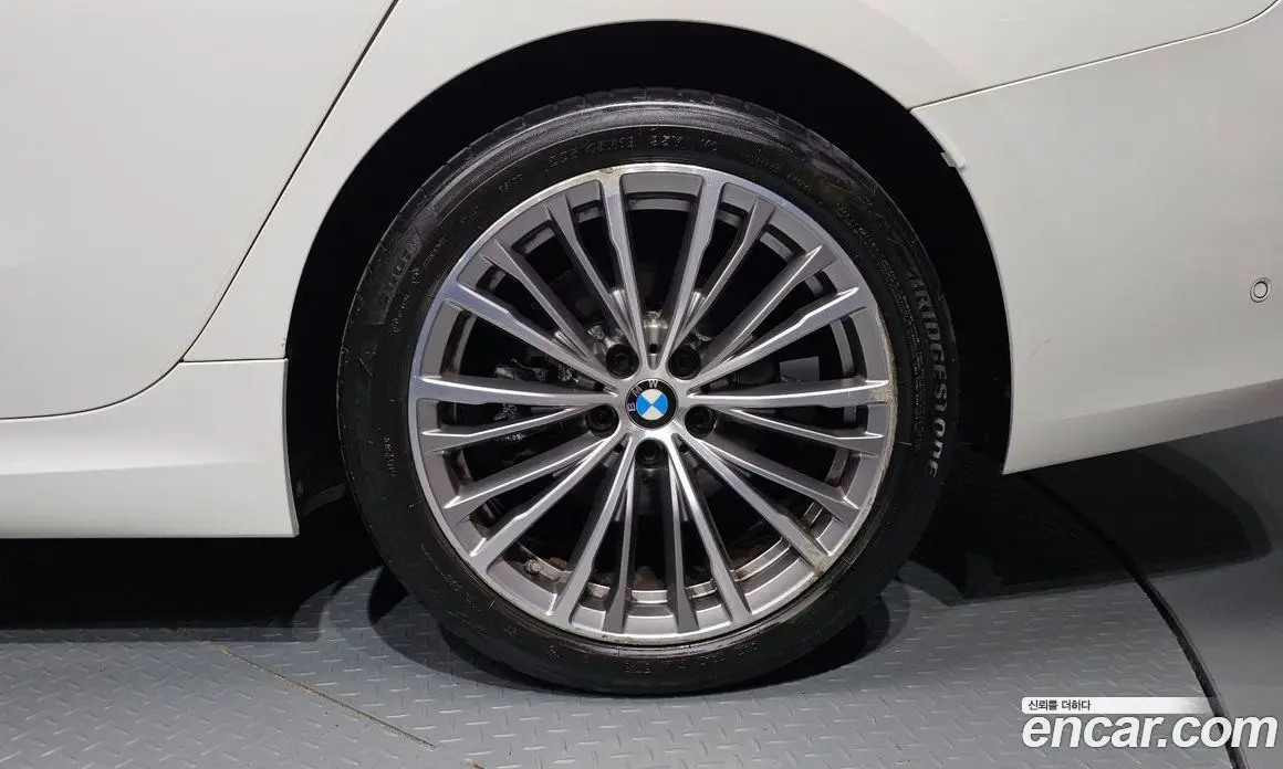 BMW 3 серия 2019 2.0 автомат (гидро), фото 7 BMW 3 серия 2019 2.0 автомат (гидро), фото 7