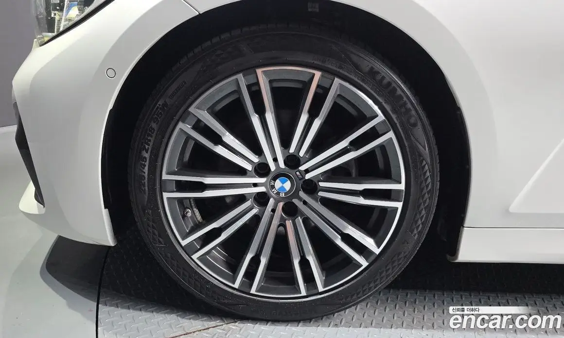 BMW 3 серия 2020 2.0 автомат (гидро), фото 5