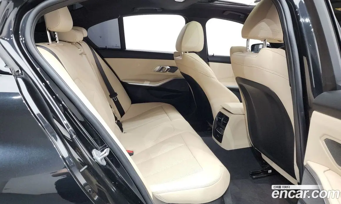 BMW 3 серия 2024 2.0 автомат (гидро), фото 19 BMW 3 серия 2024 2.0 автомат (гидро), фото 19