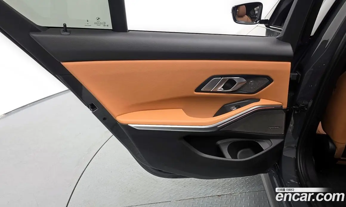 BMW 3 серия 2025 2.0 автомат (гидро), фото 15