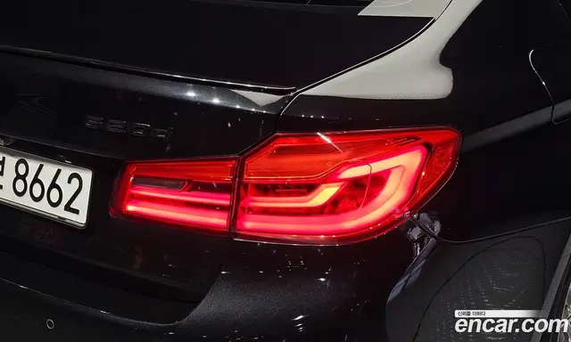 BMW 5 серия 2017 2.0 автомат (гидро), миниатюра 9 BMW 5 серия 2017 2.0 автомат (гидро), миниатюра 9