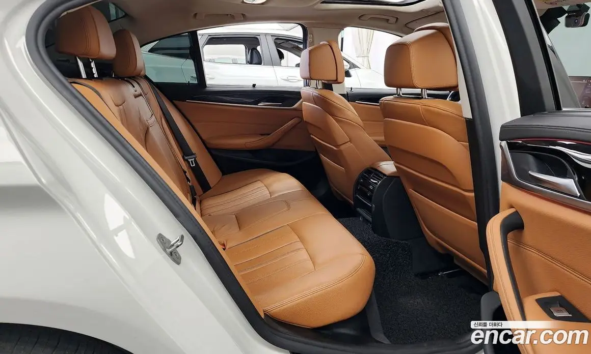 BMW 5 серия 2022 2.0 автомат (гидро), фото 18