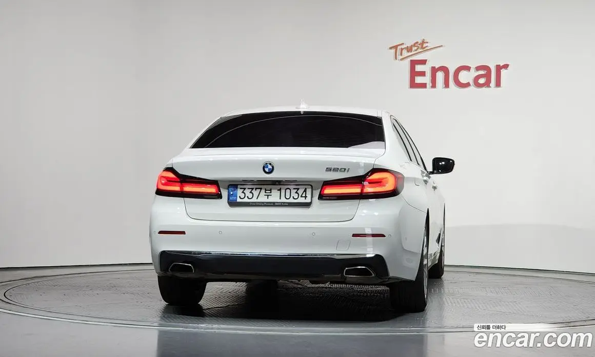 BMW 5 серия 2022 2.0 автомат (гидро), фото 4