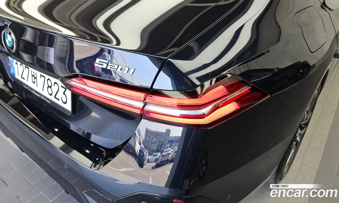 BMW 5 серия 2024 2.0 автомат (гидро), фото 9