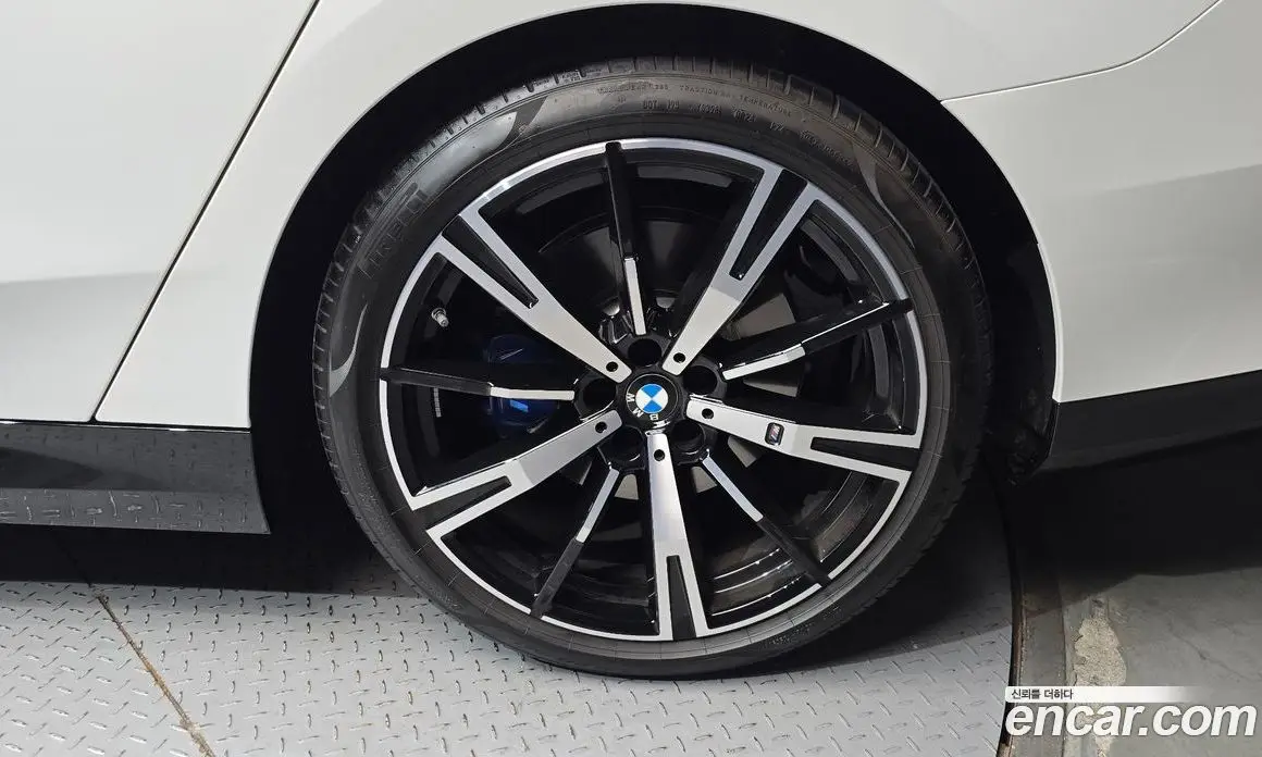 BMW 5 серия 2024 2.0 автомат (гидро), фото 7