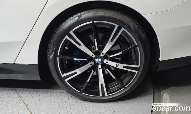 BMW 5 серия 2024 2.0 автомат (гидро), миниатюра 7