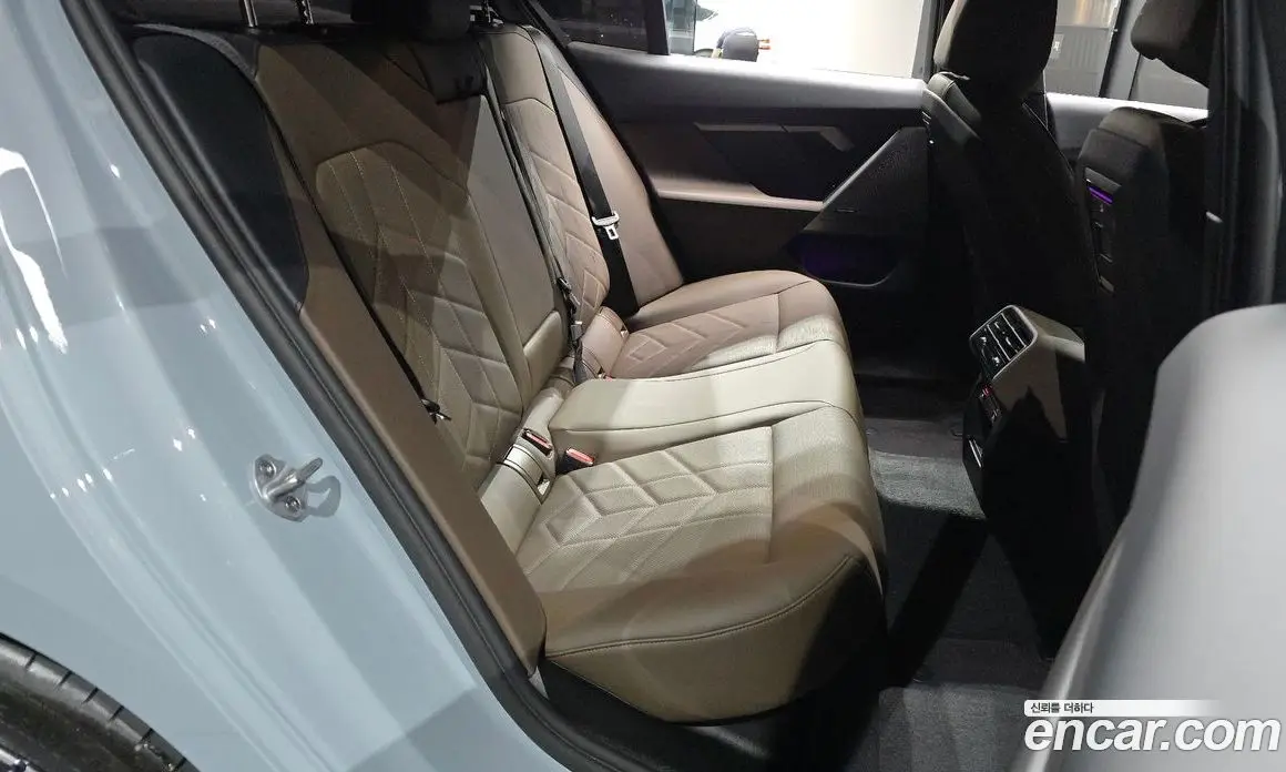 BMW 5 серия 2025 2.0 автомат (гидро), фото 17 BMW 5 серия 2025 2.0 автомат (гидро), фото 17