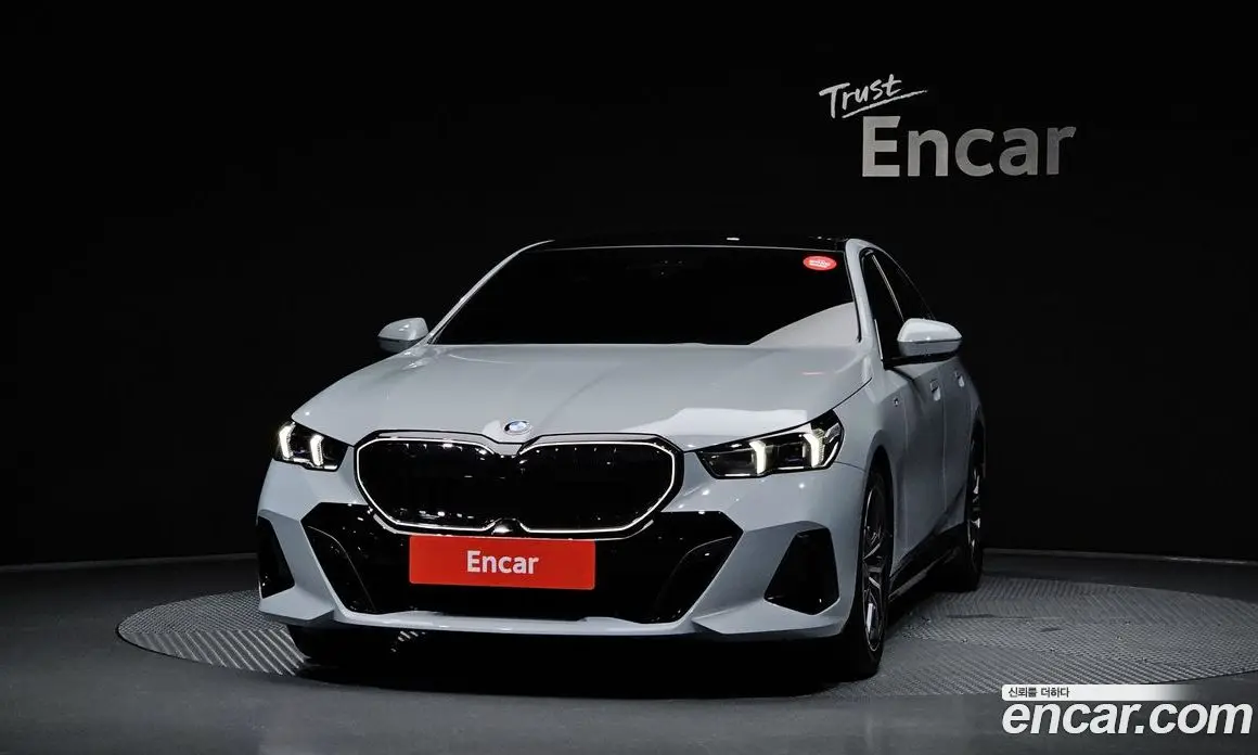 BMW 5 серия 2025 2.0 автомат (гидро), фото 3 BMW 5 серия 2025 2.0 автомат (гидро), фото 3