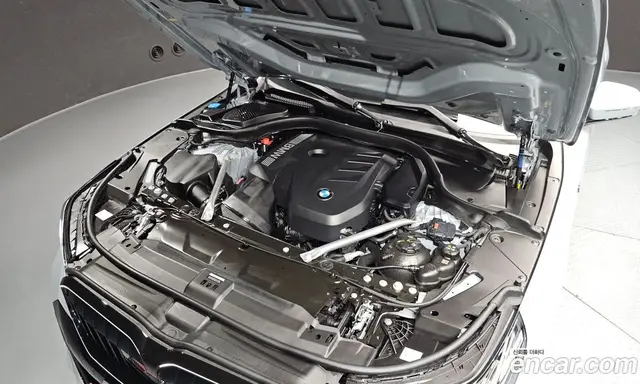 BMW 5 серия 2025 2.0 автомат (гидро), миниатюра 6 BMW 5 серия 2025 2.0 автомат (гидро), миниатюра 6