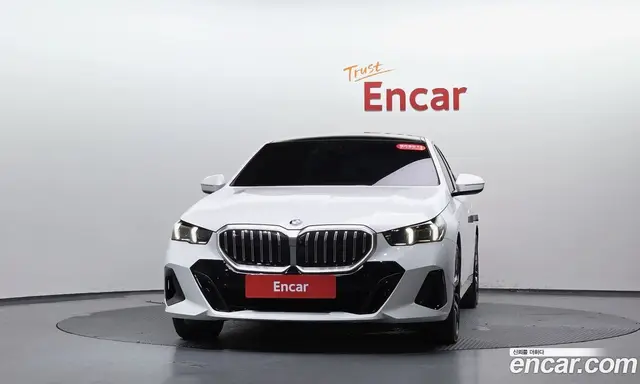 BMW 5 серия 2025 2.0 автомат (гидро), миниатюра 2