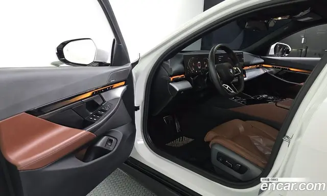 BMW 5 серия 2025 2.0 автомат (гидро), миниатюра 12