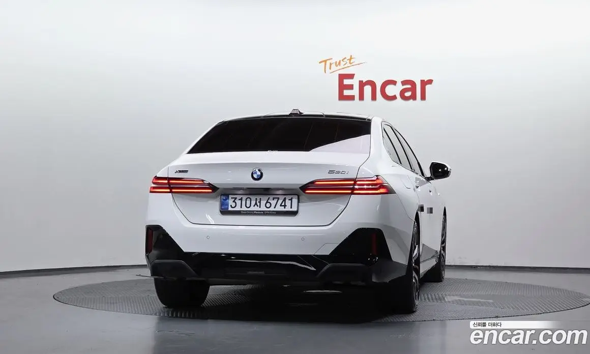 BMW 5 серия 2025 2.0 автомат (гидро), фото 3